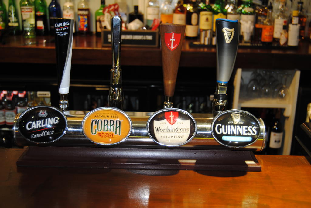 The Trout Inn Тивертон Экстерьер фото